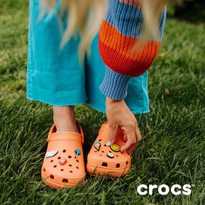 Crocs: Comfy & Fashionable Pairs